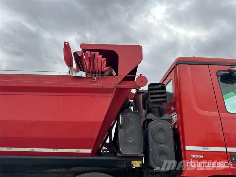Mercedes-Benz Actros 4141 8x4 Camion Benne Tri/A Dump Truck Pašizgāzējs
