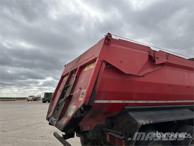 Mercedes-Benz Actros 4141 8x4 Camion Benne Tri/A Dump Truck Pašizgāzējs