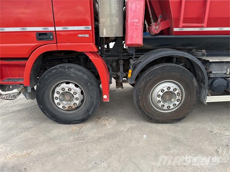 Mercedes-Benz Actros 4141 8x4 Camion Benne Tri/A Dump Truck Pašizgāzējs