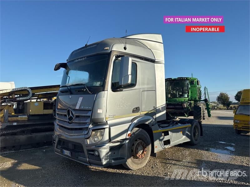 Mercedes-Benz Actros 4x2 S/A Sleeper Truck Tractor (Inoperable) Tracteur routier