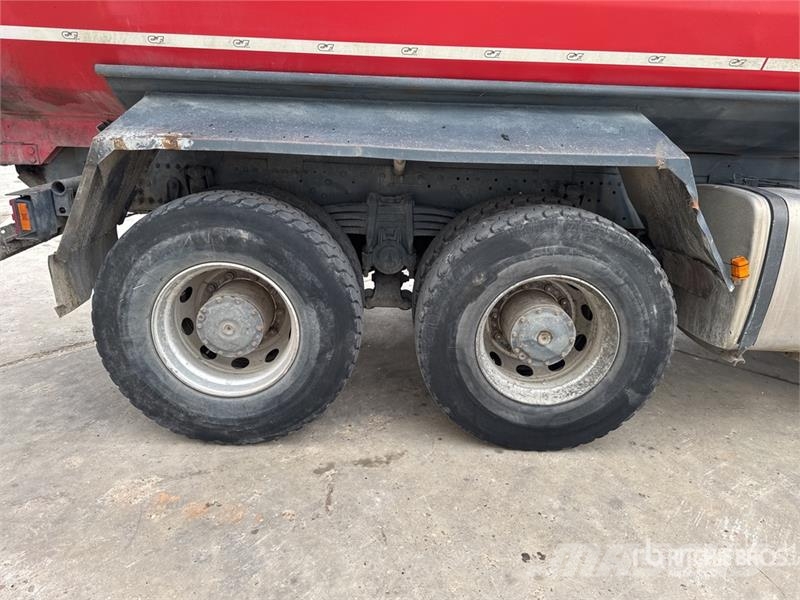 Mercedes-Benz Actros 4141 8x4 Camion Benne Tri/A Dump Truck Pašizgāzējs