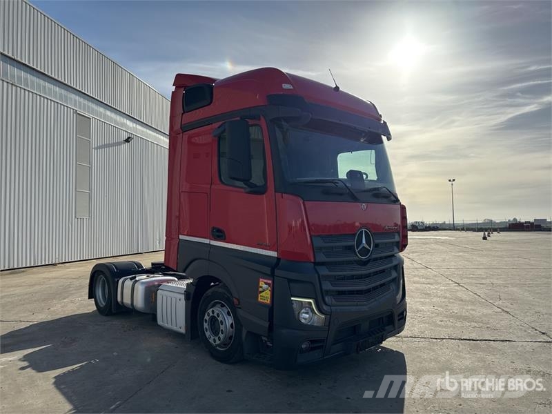 Mercedes-Benz Actros L 1842 4x2 S/A Sleeper Truck Tractor Nyergesvontatók
