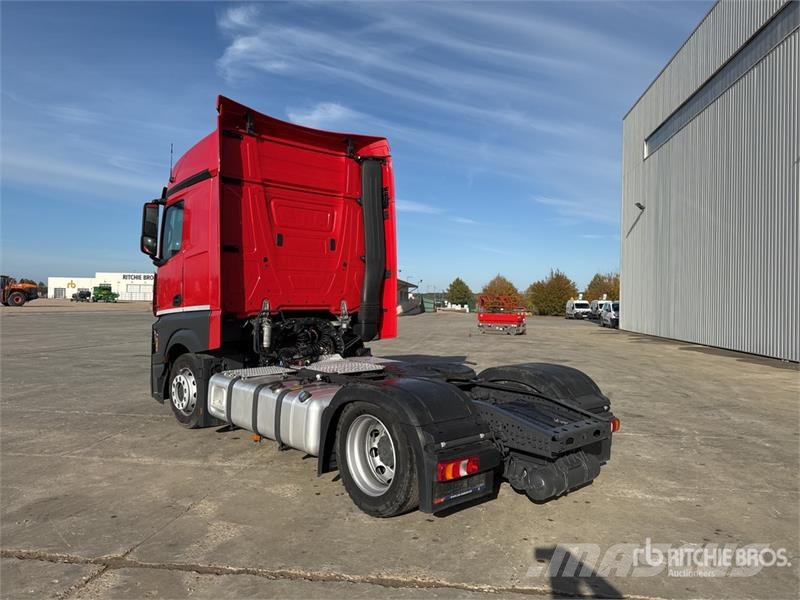 Mercedes-Benz Actros L 1842 4x2 S/A Sleeper Truck Tractor Nyergesvontatók