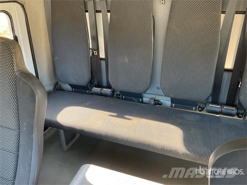 Mercedes-Benz Atego 4x2 Camion Fourgon Crew Cab Van Truck Tovornjaki zabojniki