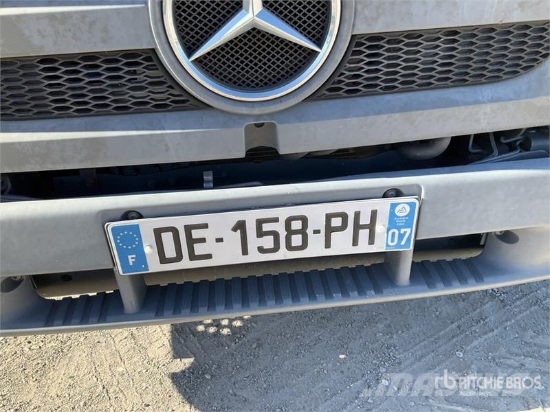 Mercedes-Benz Atego 4x2 Camion Fourgon Crew Cab Van Truck Tovornjaki zabojniki