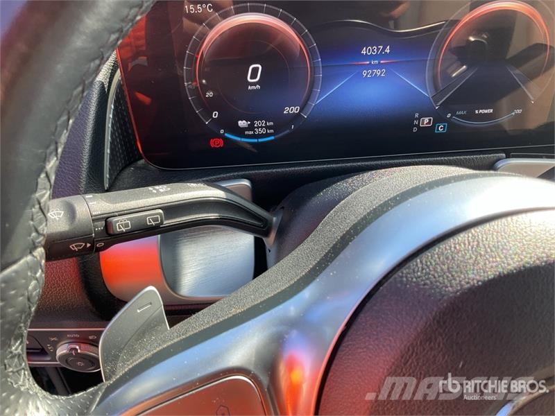 Mercedes-Benz EQB 2WD Electric SUV Voiture
