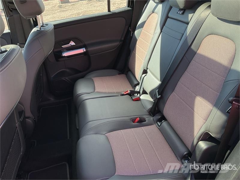 Mercedes-Benz EQB 2WD Electric SUV Voiture