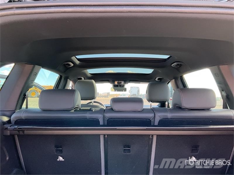 Mercedes-Benz EQB 2WD Electric SUV Voiture