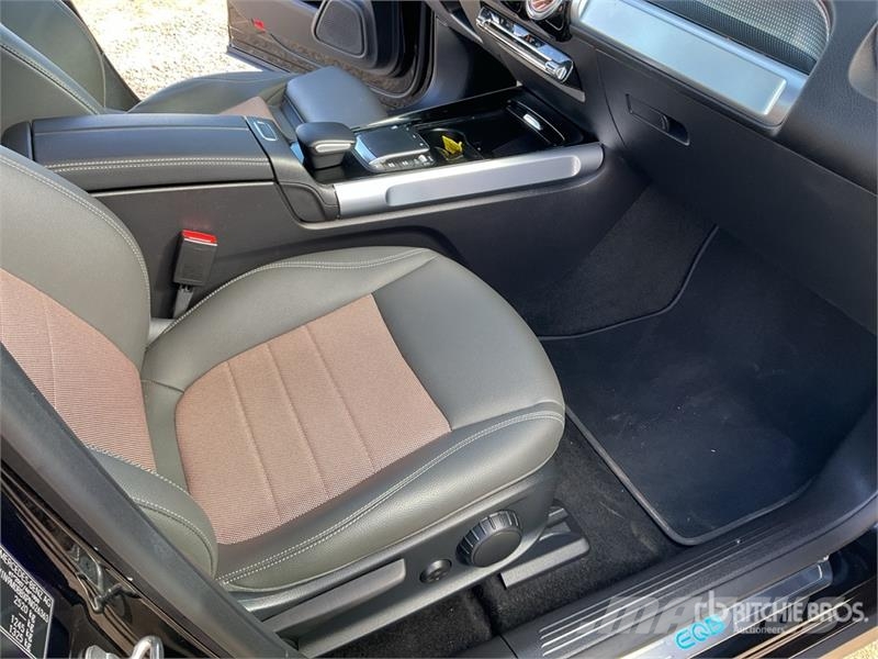 Mercedes-Benz EQB 2WD Electric SUV Voiture