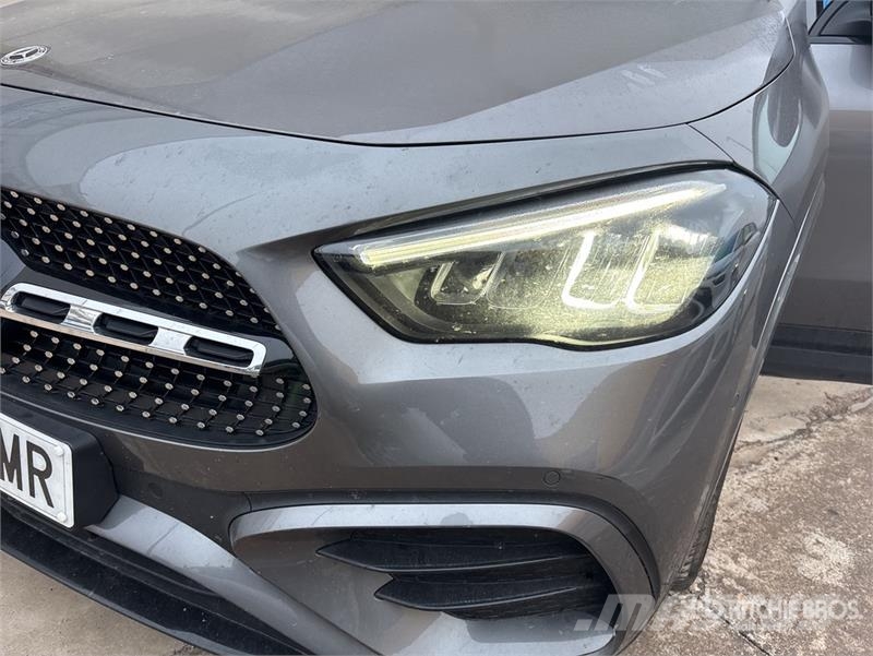 Mercedes-Benz Gla 200d SUV Automobile Coches