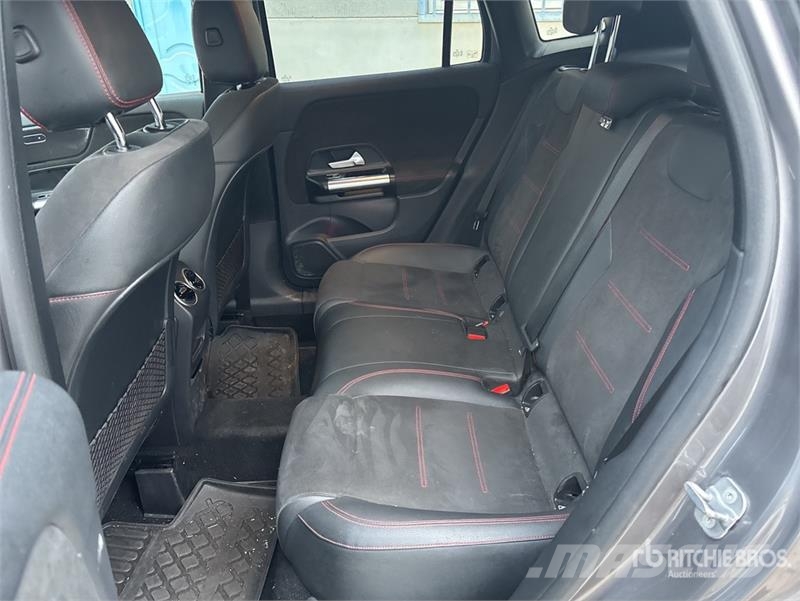 Mercedes-Benz Gla 200d SUV Automobile Coches
