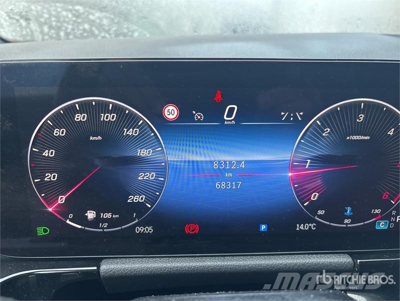 Mercedes-Benz Gla 200d SUV Automobile Coches