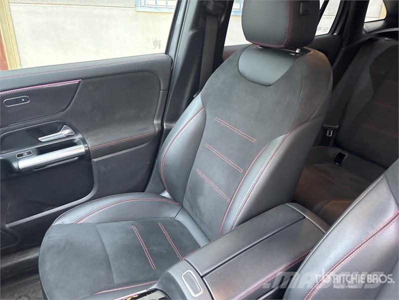 Mercedes-Benz Gla 200d SUV Automobile Coches