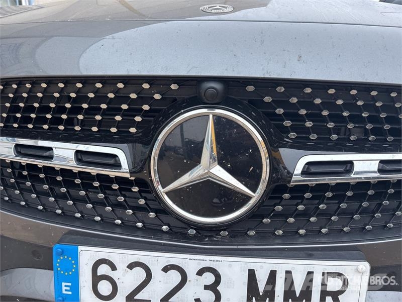 Mercedes-Benz Gla 200d SUV Automobile Coches