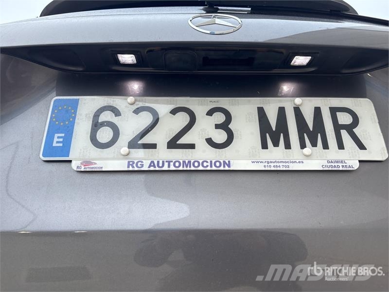 Mercedes-Benz Gla 200d SUV Automobile Coches
