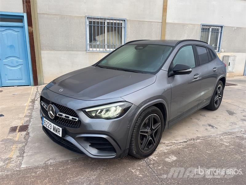 Mercedes-Benz Gla 200d SUV Automobile Coches