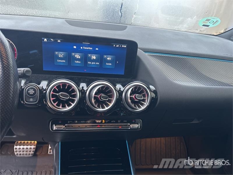 Mercedes-Benz Gla 200d SUV Automobile Coches