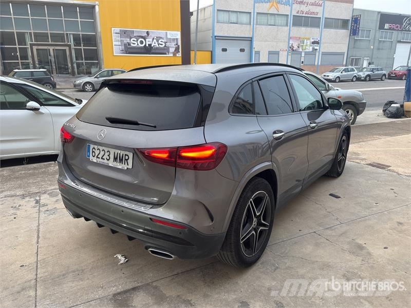Mercedes-Benz Gla 200d SUV Automobile Coches