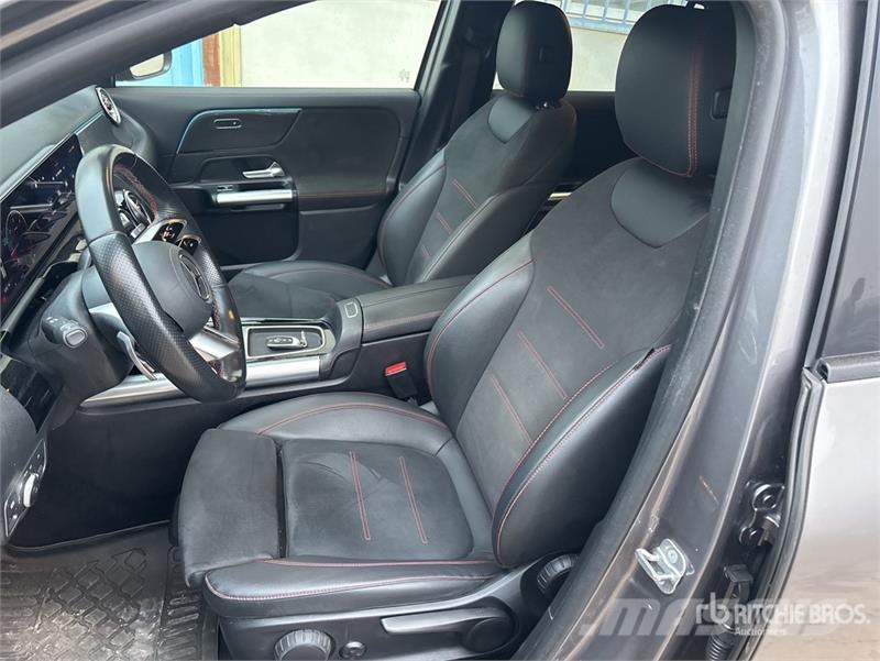 Mercedes-Benz Gla 200d SUV Automobile Coches