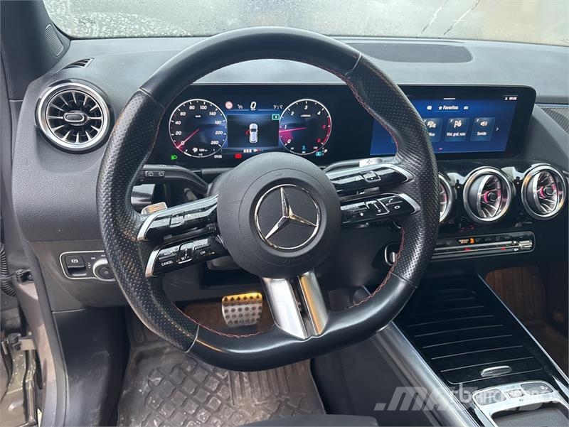 Mercedes-Benz Gla 200d SUV Automobile Coches