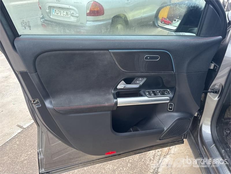 Mercedes-Benz Gla 200d SUV Automobile Coches