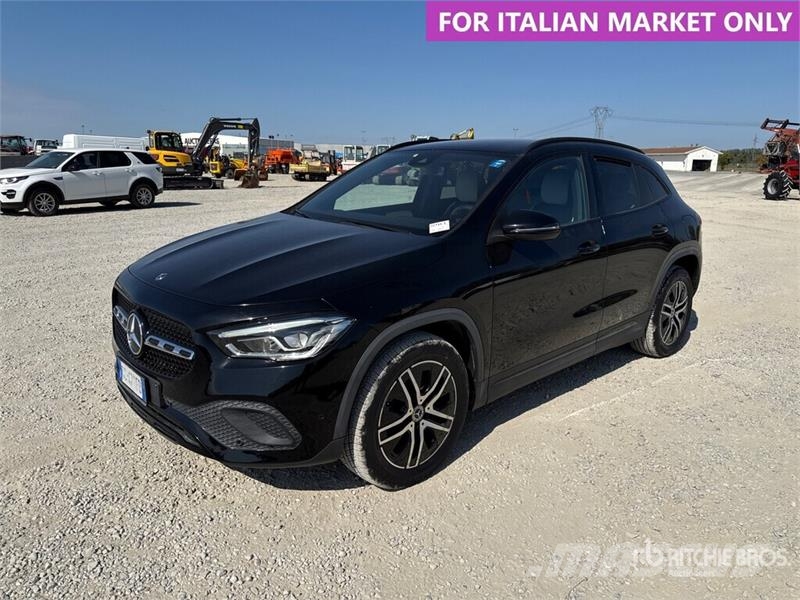 Mercedes-Benz GLA200 SUV Auto