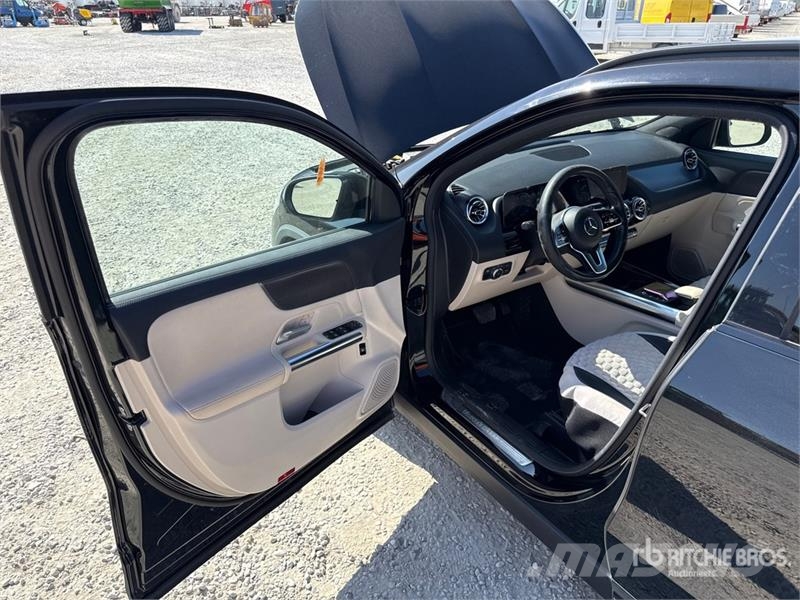 Mercedes-Benz GLA200 SUV Коли