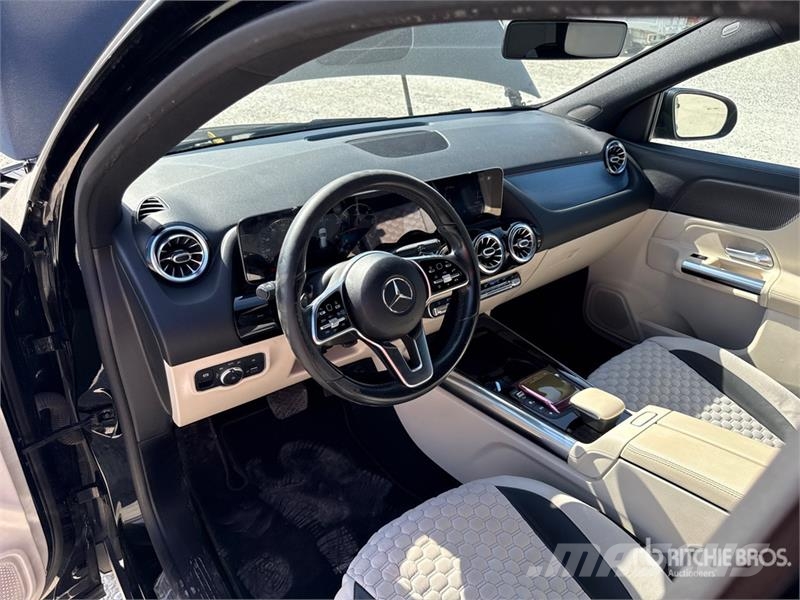 Mercedes-Benz GLA200 SUV Коли