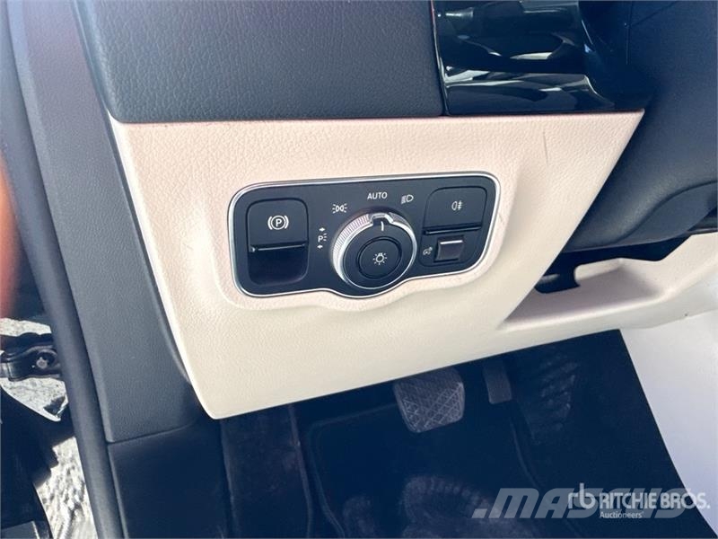 Mercedes-Benz GLA200 SUV Коли