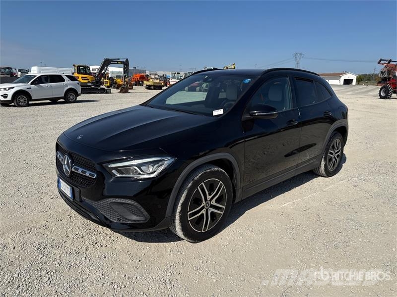 Mercedes-Benz GLA200 SUV Коли