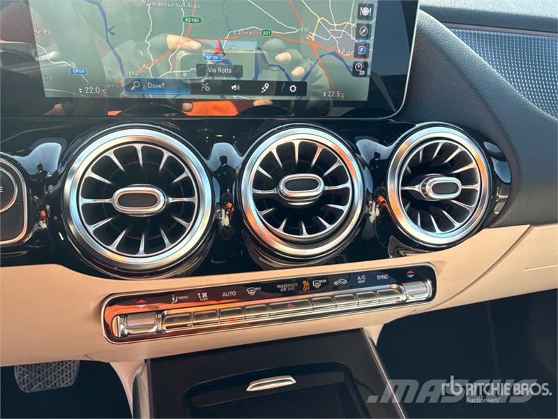 Mercedes-Benz GLA200 SUV Коли
