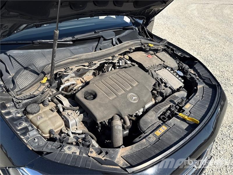 Mercedes-Benz GLA200 SUV Коли