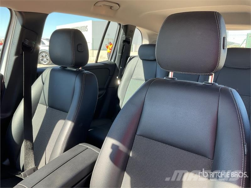 Mercedes-Benz GLB 180D 2WD SUV Kistehergépjárművek