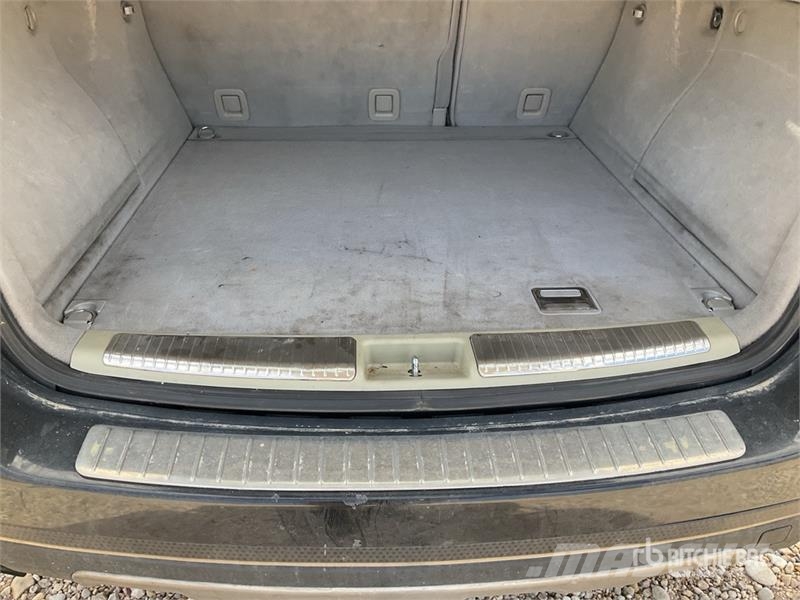 Mercedes-Benz ML320 자동차