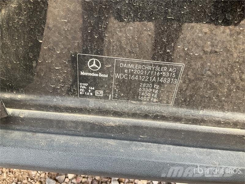Mercedes-Benz ML320 자동차