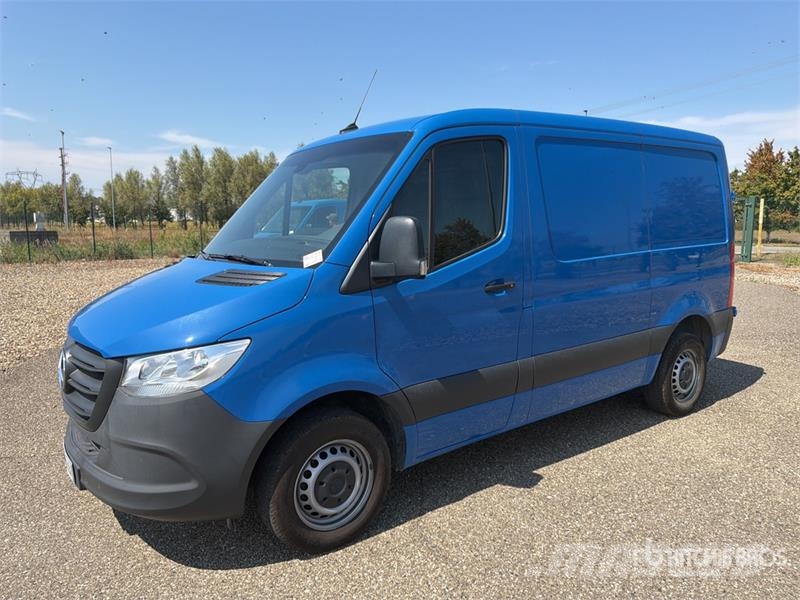 Mercedes-Benz Sprinter 211 CDi Cargo Van Utilitaire