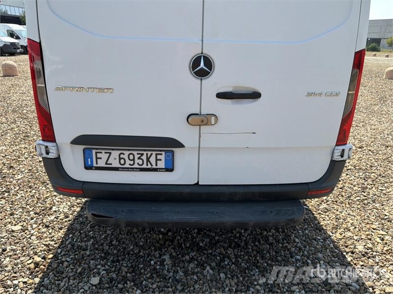 Mercedes-Benz Sprinter 314CDI Cargo Van Pakettiautot