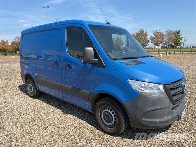 Mercedes-Benz Sprinter 211 CDi Cargo Van Lieferwagen