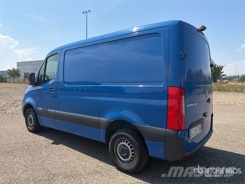 Mercedes-Benz Sprinter 211 CDi Cargo Van Lieferwagen