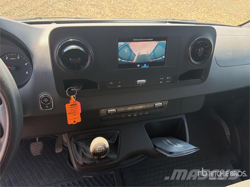 Mercedes-Benz Sprinter 211 CDi Cargo Van Lieferwagen