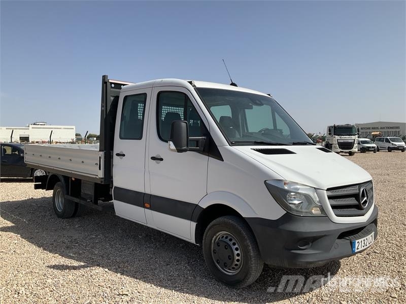 Mercedes-Benz Sprinter 516CDI 4x2 Crew Cab Flatbed Truck Camiones de cama baja