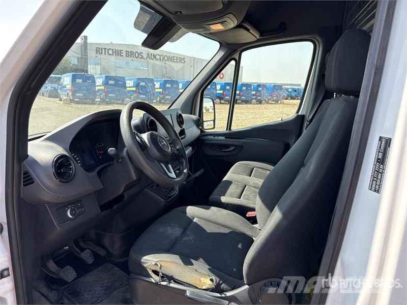 Mercedes-Benz Sprinter 314CDI Cargo Van Pakettiautot