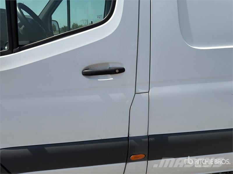 Mercedes-Benz Sprinter 314CDI Cargo Van Pakettiautot