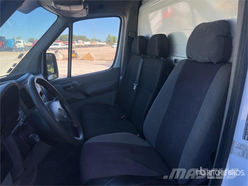 Mercedes-Benz SPRINTER 516 CDI Camion Benne Dump Truck Kallurid