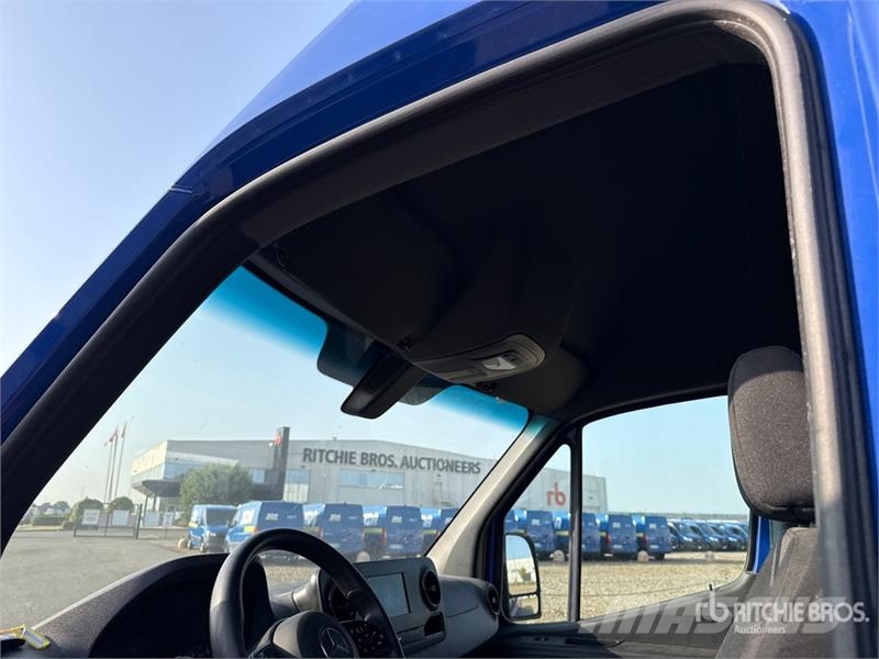 Mercedes-Benz Sprinter 311CDI Cargo Van Dodávky