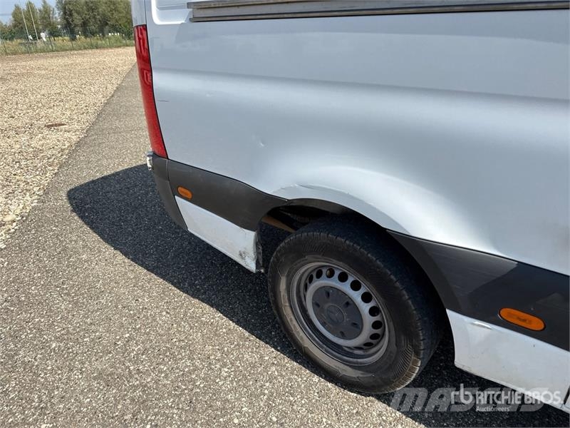 Mercedes-Benz Sprinter 314CDI Cargo Van Pakettiautot