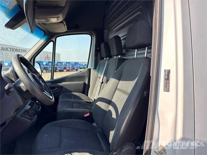 Mercedes-Benz Sprinter 314CDI Cargo Van Pakettiautot