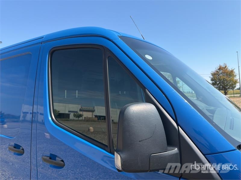 Mercedes-Benz Sprinter 211 CDi Cargo Van Utilitaire