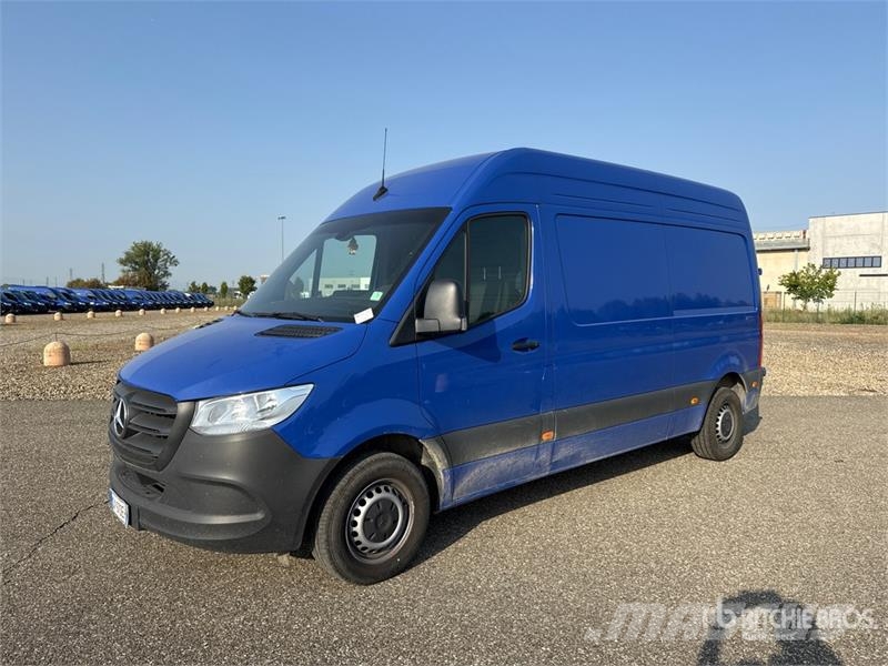 Mercedes-Benz Sprinter 311CDI Cargo Van Utilitaire