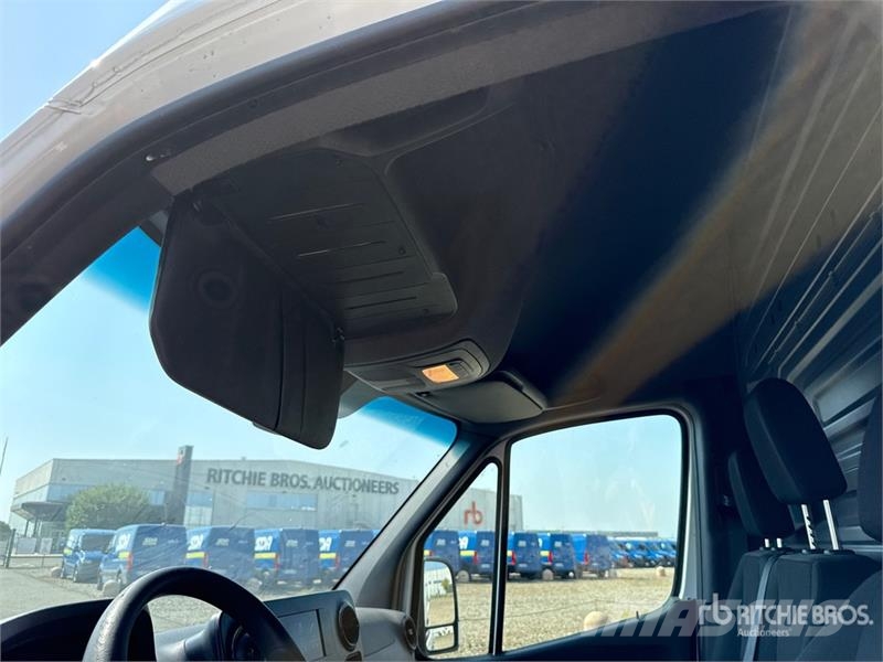 Mercedes-Benz Sprinter 314CDI Cargo Van Pakettiautot